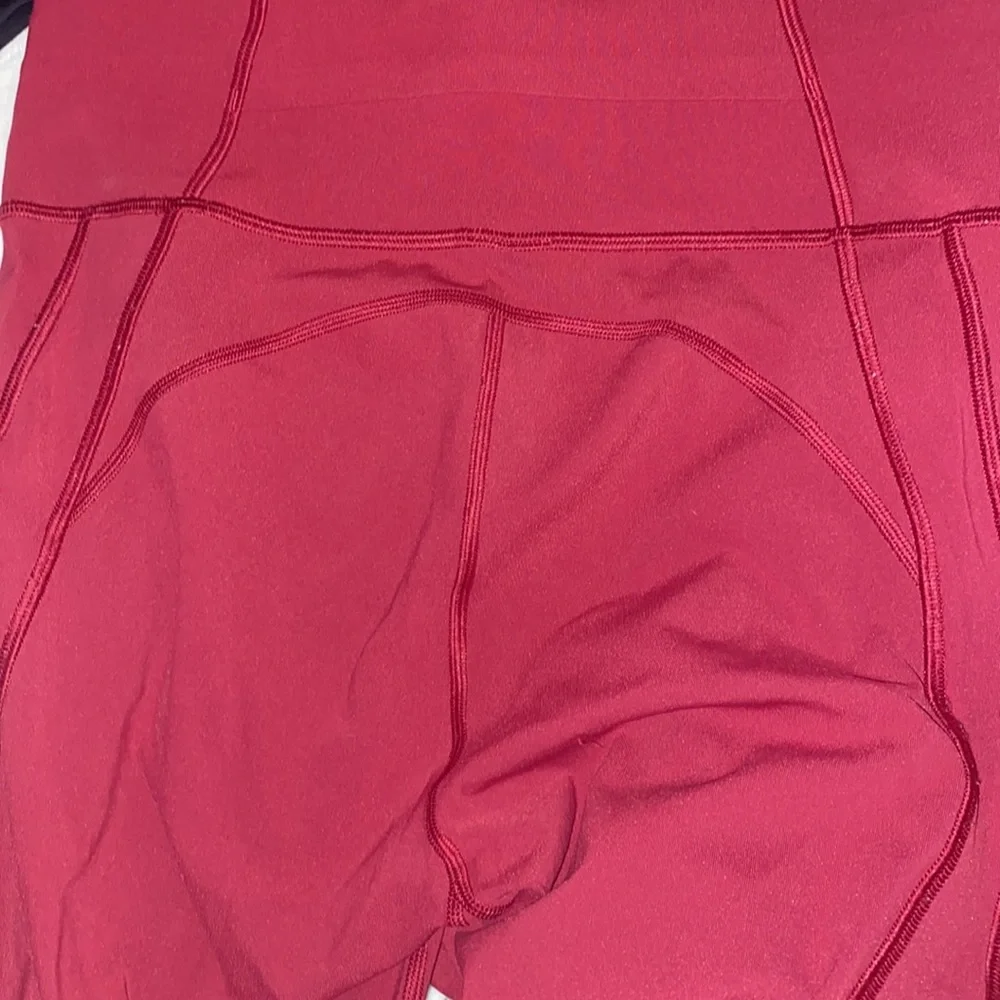 Lululemon cropped leggings|pink|size 8 - Picture 3 of 5